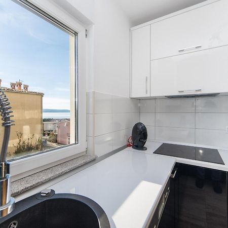 Apartments Crystal Makarska Rum bild