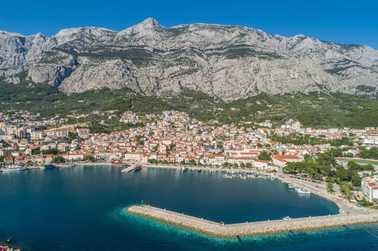 Apartments Crystal Makarska Exteriör bild