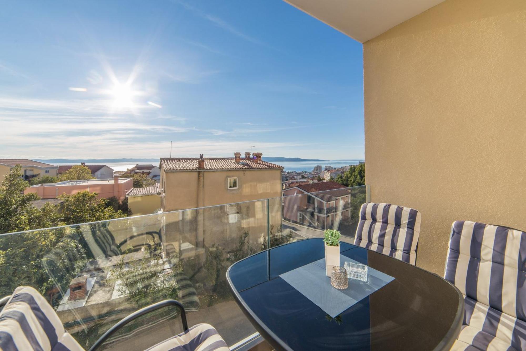 Apartments Crystal Makarska Rum bild