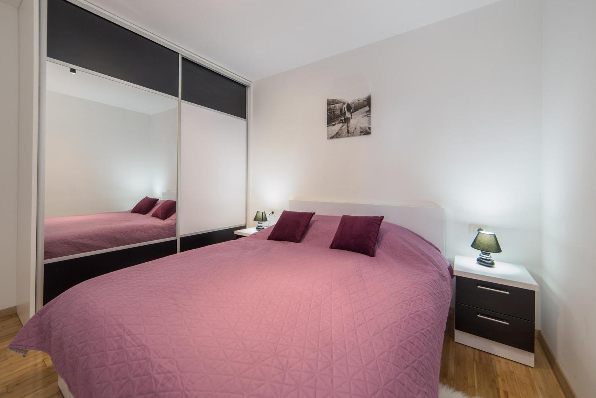 Apartments Crystal Makarska Rum bild