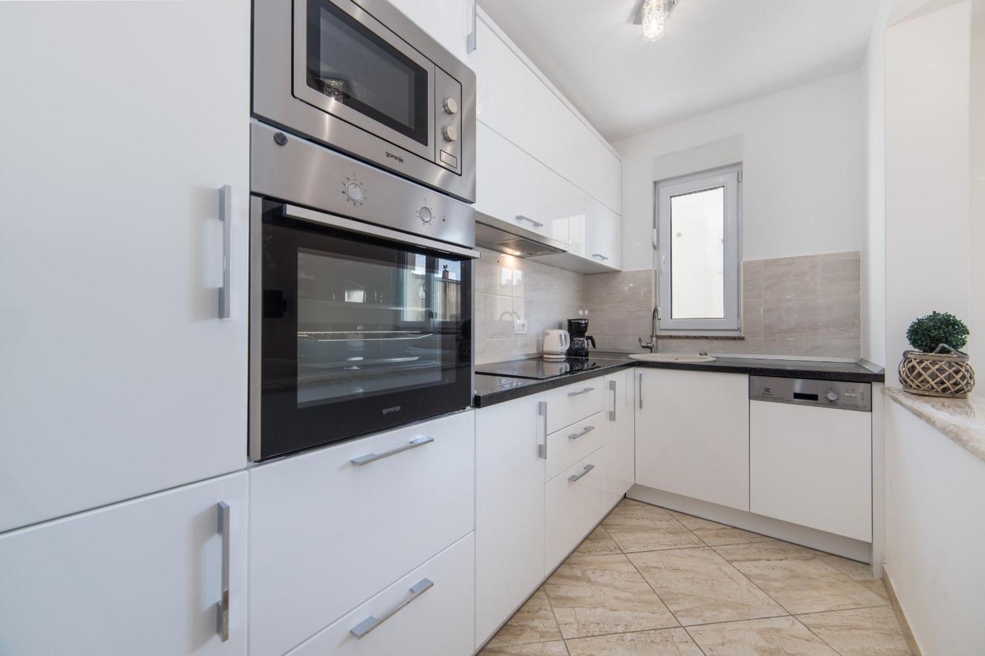 Apartments Crystal Makarska Rum bild